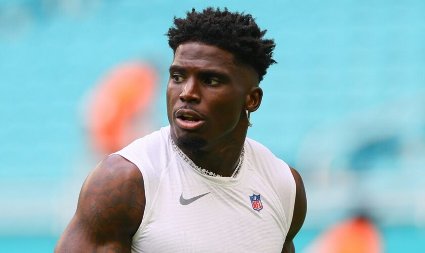 Dolphins' Tyreek Hill detained hours before game vs Jaguars