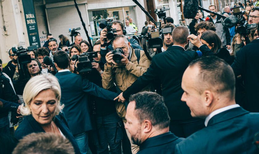 Michel Barnier Premier ministre : à Hénin-Beaumont, Marine Le Pen en mission justification