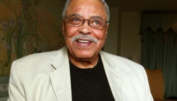 James Earl Jones war für seine tiefe Stimme bekannt. (Archivbild) Foto: Rick Rycroft/AP/dpa