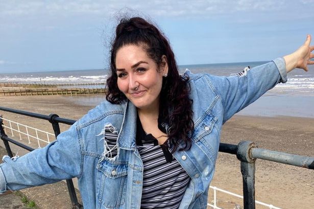 Mum sheds astonishing 17st after ditching one snacking habit that became 'addiction'