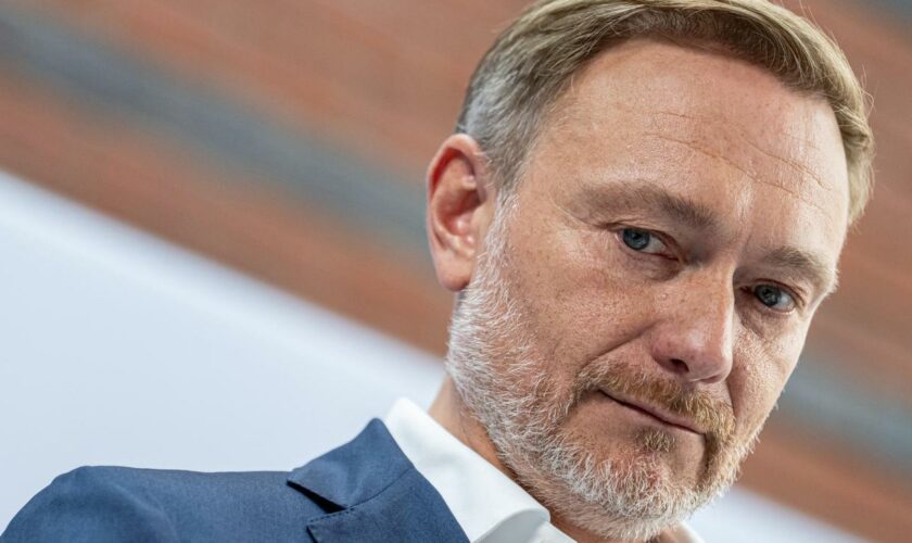 Bundeshaushalt 2025: SPD-Politiker Rohde warnt in Haushaltsdebatte vor "Selbstprofilierung"