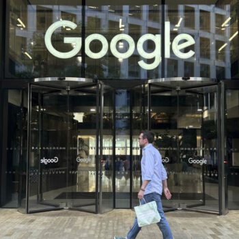 La justice de l'UE inflige à Google et Apple de lourdes sanctions