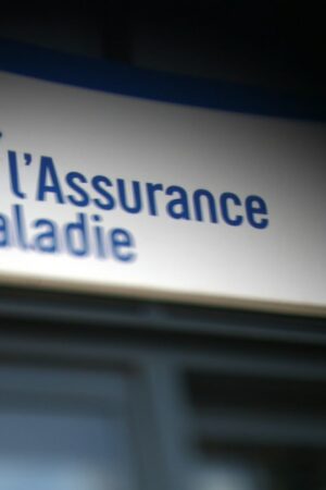 Photo prise le 20 juin 2007 du siège de la Caisse Primaire d'Assurance Maladie de Lyon