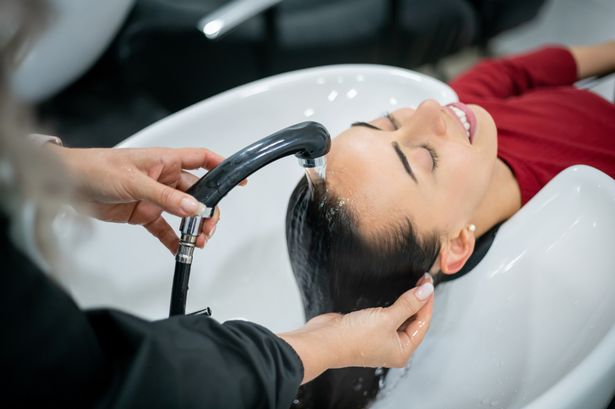 Cosmetic expert recommends easy hairstyle that can make you look '10 years younger'