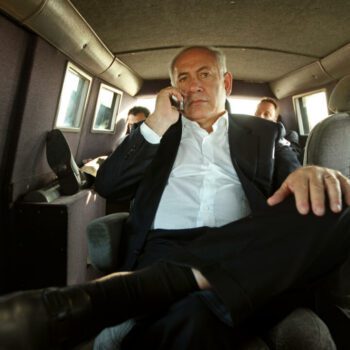 Israël : un documentaire explosif sur Netanyahu et son clan poursuivis pour corruption