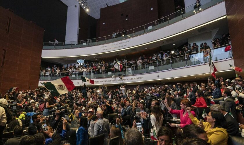 Au Mexique, des manifestants envahissent le Sénat et retardent l’adoption d’une réforme judiciaire controversée