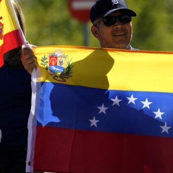 Demonstration vor dem Parlament: Wie Venezuelas politische Krise Spanien teilt