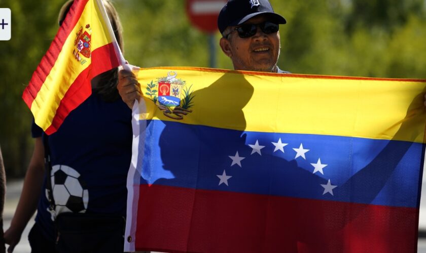 Demonstration vor dem Parlament: Wie Venezuelas politische Krise Spanien teilt