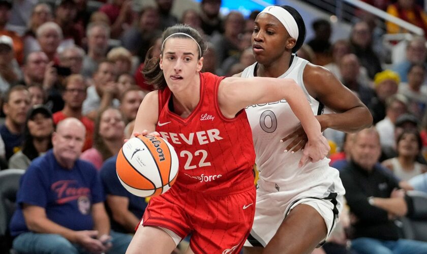 Caitlin Clark furious as offensive foul thwarts Fever's comeback attempt in loss to Aces