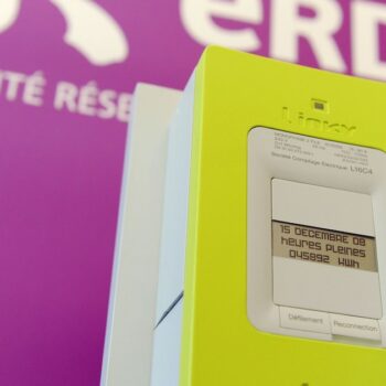 Le nouveau compteur Linky en mars 2009 à Tours