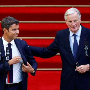 Barnier à Matignon : entre LR et la Macronie, les coulisses d’un mariage forcé