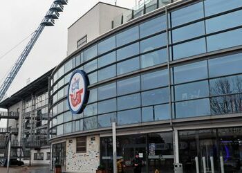 Fußball: Mitarbeiter von Hansa Rostock stiehlt 100.000 Euro aus Tresor