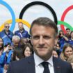 JO 2024 : Emmanuel Macron s’immisce dans la polémique des anneaux olympiques sur la tour Eiffel