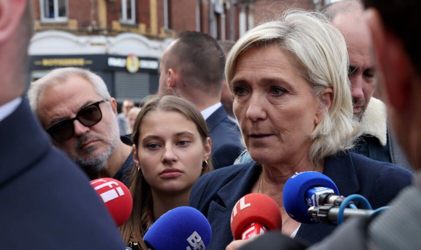 Le gouvernement Barnier déjà sur la sellette ? Marine Le Pen appelle à un nouvelle dissolution