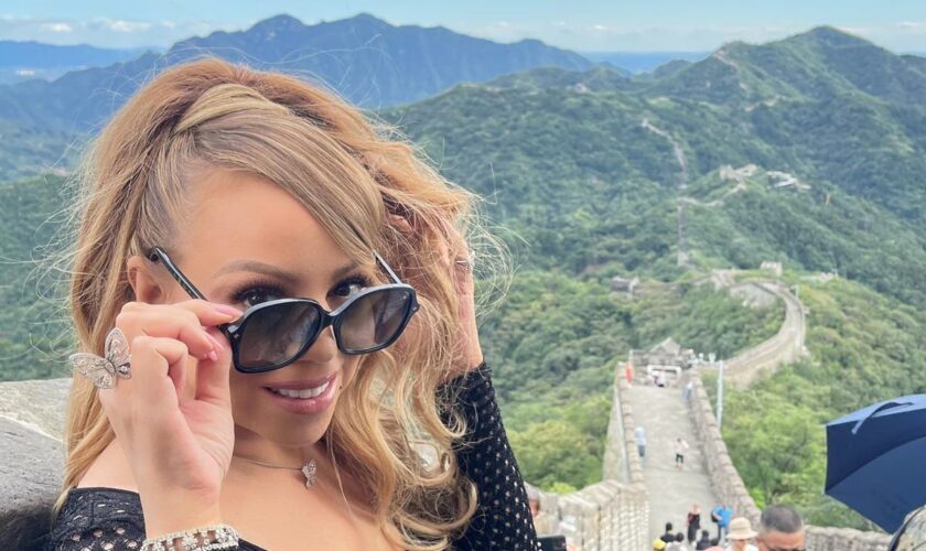 Mariah Carey just climbed the Great Wall of China - in heels