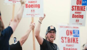 Chez Boeing, les machinistes votent la grève