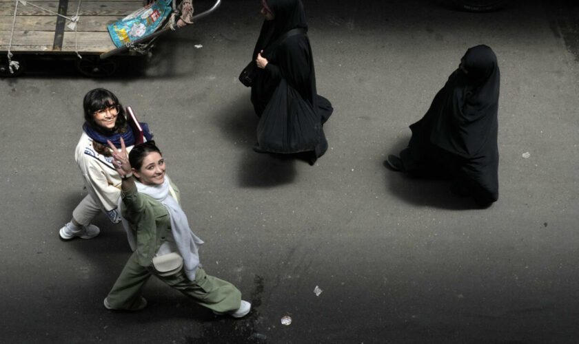 Iran : deux ans après la mort de Mahsa Amini, une "révolution culturelle" est en marche