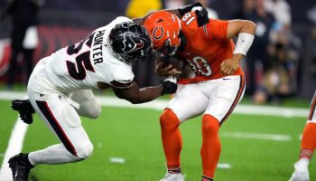 Texans defense creates havoc for Bears rookie Caleb Williams in victory