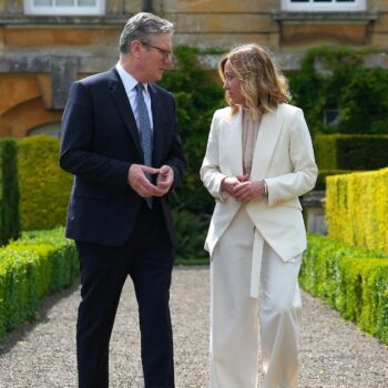 Le Premier ministre britannique Keir Starmer et son homologue italienne Giorgia Meloni le 18 juillet 2024 à Woodstock, dans le sud de l'Angleterre