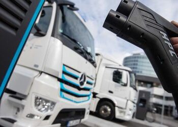 Elektro-LKW von Daimler: Erste Langstrecken-E-Lkw ab November verfügbar