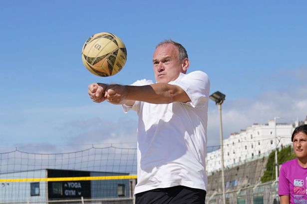 Lib Dem leader Ed Davey vows to 'finish the job' of defeating Tory MPs in major speech