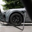 E-Mobilität: Mehr als jedes zweite neu zugelassene Elektroauto ist ein SUV