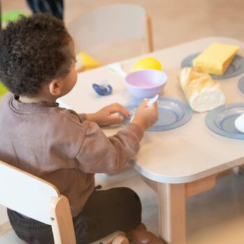 Des enfants maltraités en crèche : l'enquête qui doit alerter les parents