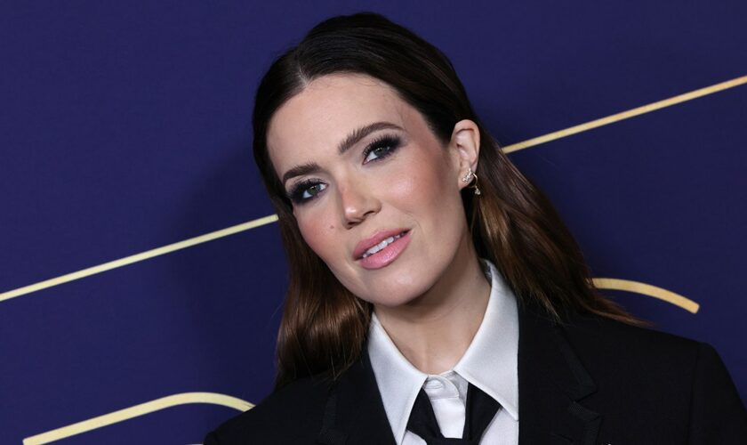 Mandy Moore blasts paparazzo following her in ninth month of pregnancy: 'I'm literally about to give birth'