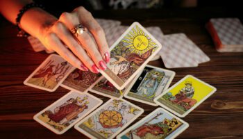 Le tarot, un outil intuitif au service du développement personnel