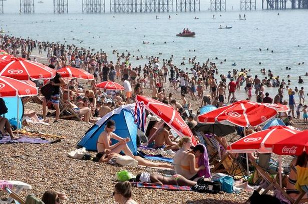 UK mini-heatwave could hit 26C as expert makes warning over 'November Indian summer'