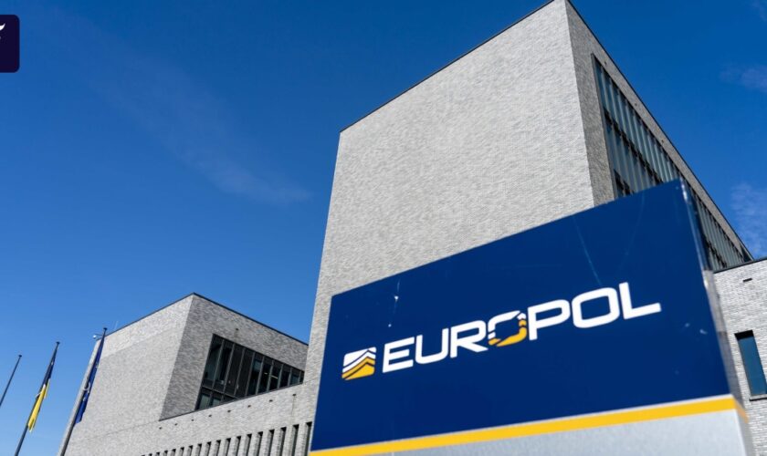 Europol zerschlägt Kommunikationsdienst Ghost