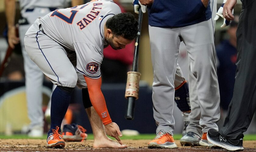 Astros’ Jose Altuve ejected after removing sock, cleat in wild scene: 'They missed that call'