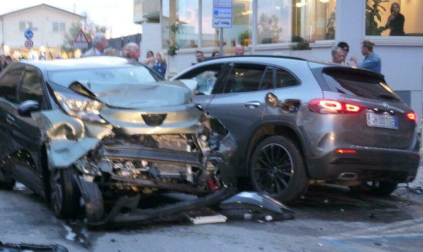 Auto rast in Fußgängergruppe in Italien – Zwei deutsche Schülerinnen auf Klassenfahrt sterben