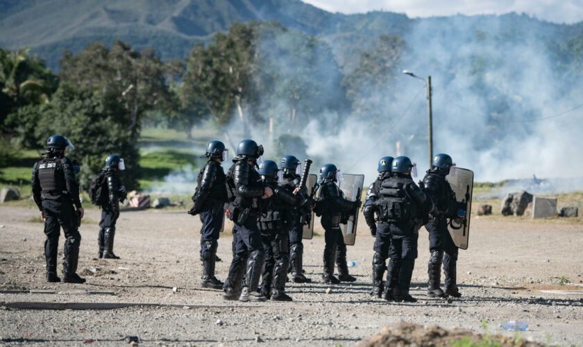 En Nouvelle-Calédonie, deux morts dans une opération des forces de l’ordre, portant le nombre de décès à 13 depuis le mois de mai