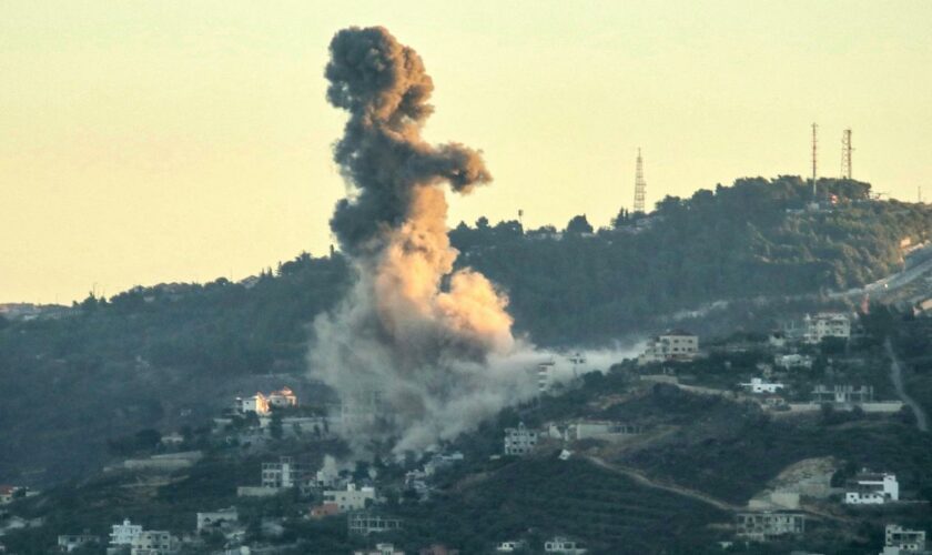 Libanon: Israel greift mehrere Hisbollah-Stellungen mit Kampfjets an