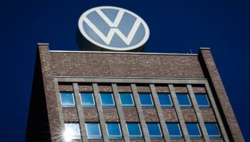 VW will Medienberichten zufolge bis zu 30.000 Jobs streichen