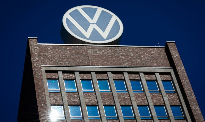 VW will Medienberichten zufolge bis zu 30.000 Jobs streichen