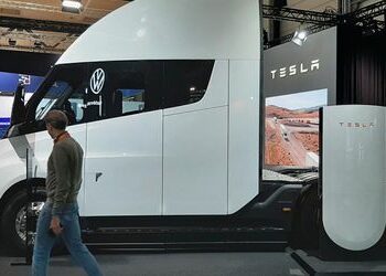 Tesla Semi auf der IAA Transportation in Hannover: Der Problem-Truck