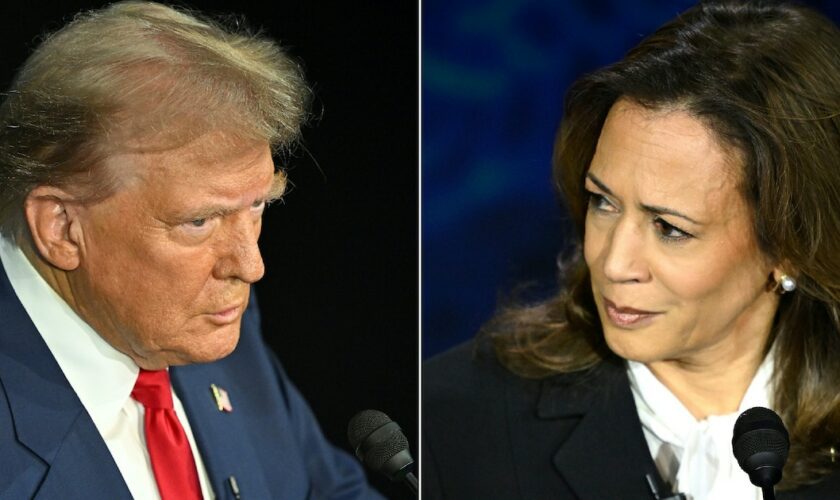 La vice-présidente américaine et candidate démocrate Kamala Harris (droite) et l'ancien président républicain Donald Trump, lors d'un débat à Philadelphie le 10 septembre 2024