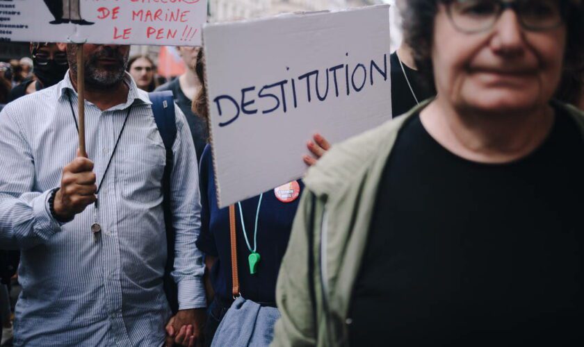 Où et quand manifester samedi 21 septembre «contre le gouvernement Macron-Barnier» ?