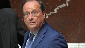 Gouvernement Barnier : François Hollande estime qu’il s’apparente à une « Restauration »