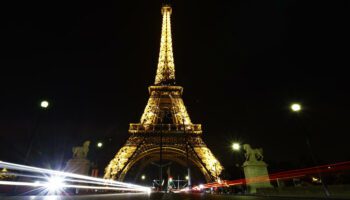 La Tour Eiffel va scintiller pour Septembre en or, mois de lutte contre les cancers pédiatriques