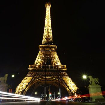 La Tour Eiffel va scintiller pour Septembre en or, mois de lutte contre les cancers pédiatriques