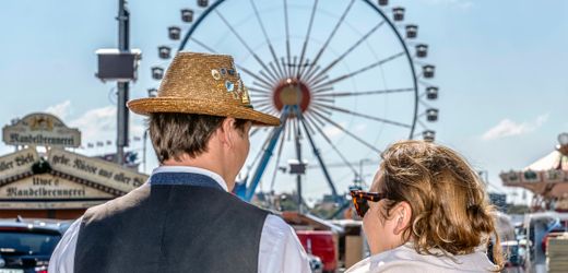 Oktoberfest beginnt in München bei strahlendem Sonnenschein