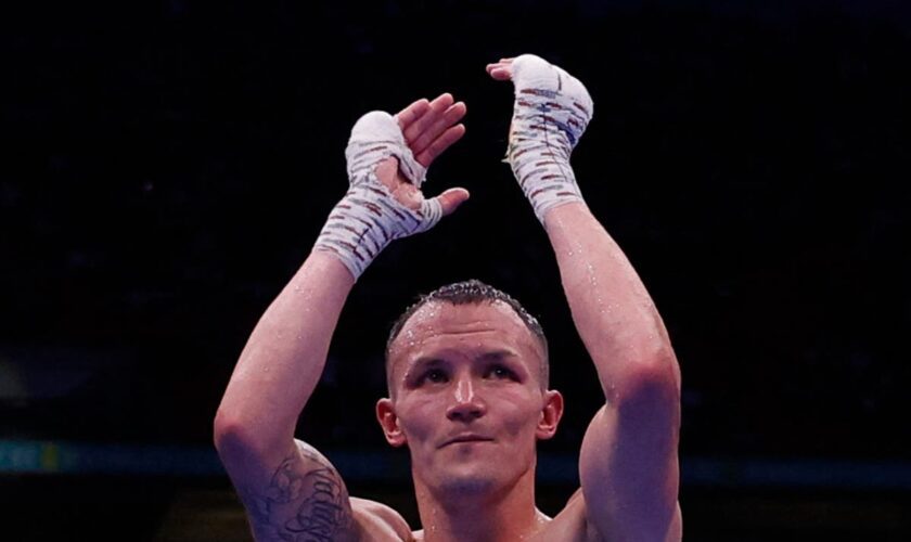 Josh Warrington hints at retirement with gesture in defeat to Anthony Cacace