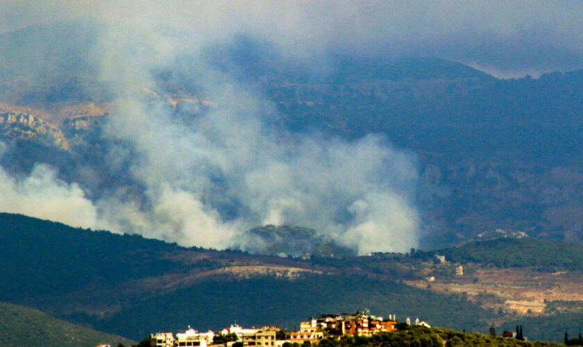 🔴 En direct : l'armée israélienne affirme que plus de 100 roquettes ont été tirées depuis le Liban