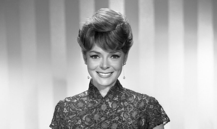 ‘Lost in Space’ mom June Lockhart admits to rebellious side beneath her squeaky-clean image