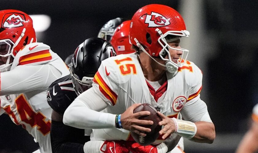 Kansas City Chiefs remain undefeated with 22-17 victory over Atlanta Falcons