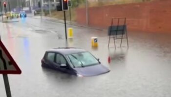 The scene on one road in Dunstable at the weekend. Pic: Bedfordshire Fire and Rescue