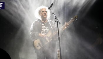 Neues Lied von The Cure: „Alone“